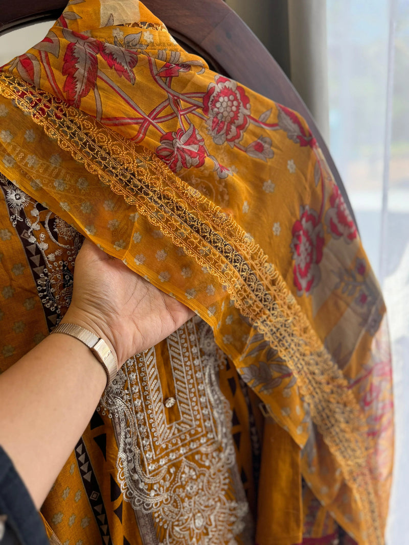 Premium Unstitched Lawns Cotton Pakistani Suits