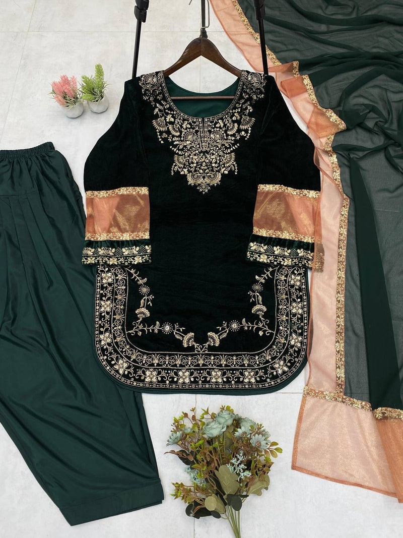 LG 2032 Luxury Velvet Embroidered Kurta Salwar 3-Piece Set