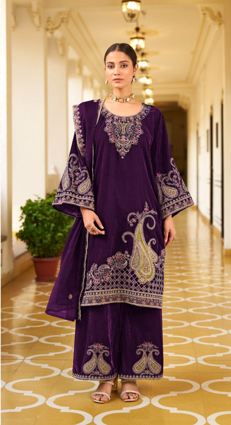 Shree Fabs K 5298 B 9000 Velvet Heavy Embroidery Worked Pakistani Suits