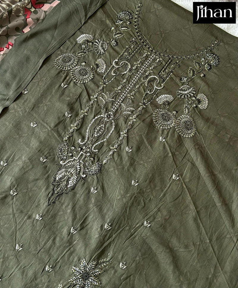 Jihan 3559 A Pure Lawn With Heavy Embroidery Worked Pakistani Suits