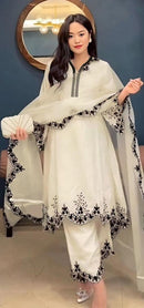 Hoor Tex 100 B Hevy Georgette Embroidery Worked Pakistani Suist