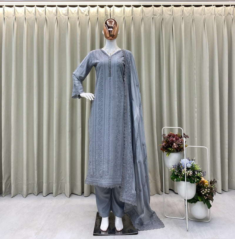 BE 322 D Chinon Top Cotton Thread Embroidered Worked Kurti