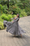 LW 9205 Printed Cotton With Kutchi Gamthi Work Gown