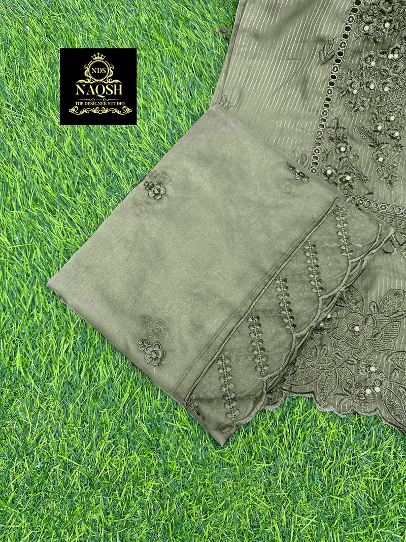 Naqsh 15022 Luxury Pret Formal Wear Pakistani Kurti