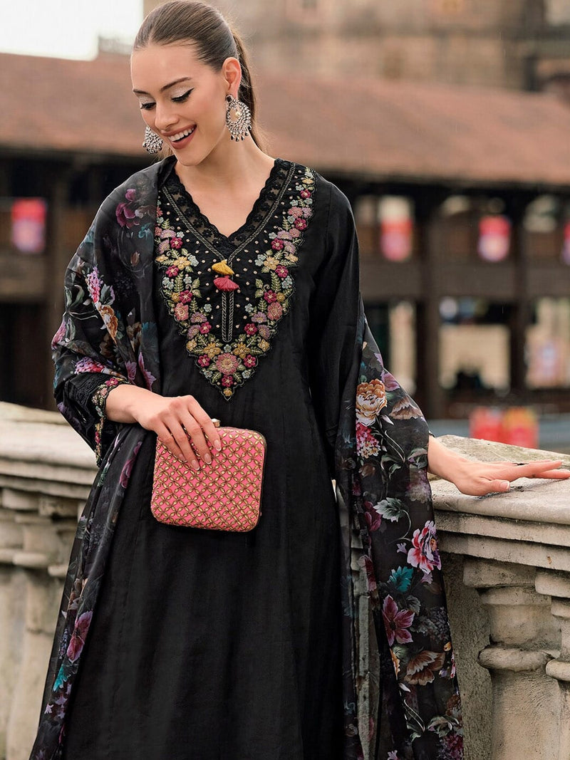 Sanskriti 8975 KAJAL PURE MUSLIN WITH SEQUENCE EMBROIDERY WORK
