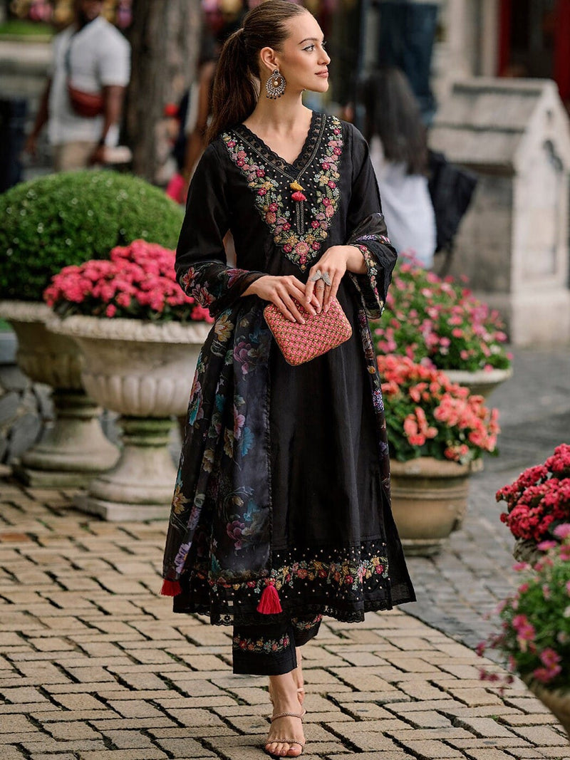 Sanskriti 8975 KAJAL PURE MUSLIN WITH SEQUENCE EMBROIDERY WORK