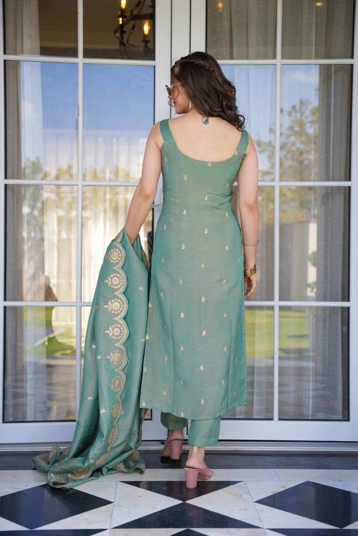 BF 640 Viscose Zari Chanderi Embroidared Worked Ethnic Kurti