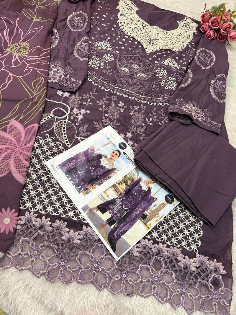 Mehboob Tex Maria B 1668 B Pure Visocse Lawn Heavy Self Embroidery Attached With Laces Work Pakistani Suits