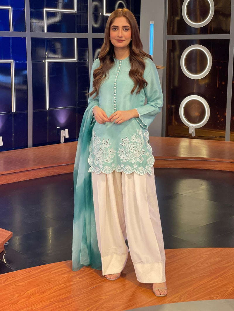 ZF 425 Designer Heavy Georgette With Embroidery Work Stylish Suits