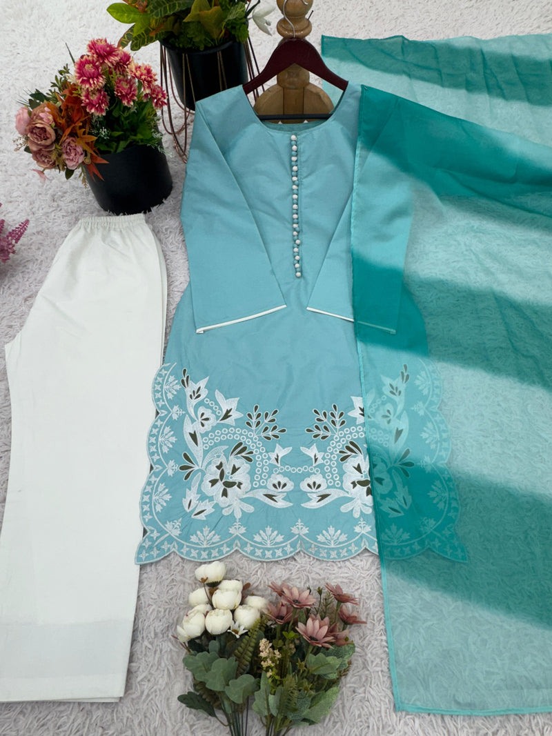 ZF 425 Designer Heavy Georgette With Embroidery Work Stylish Suits
