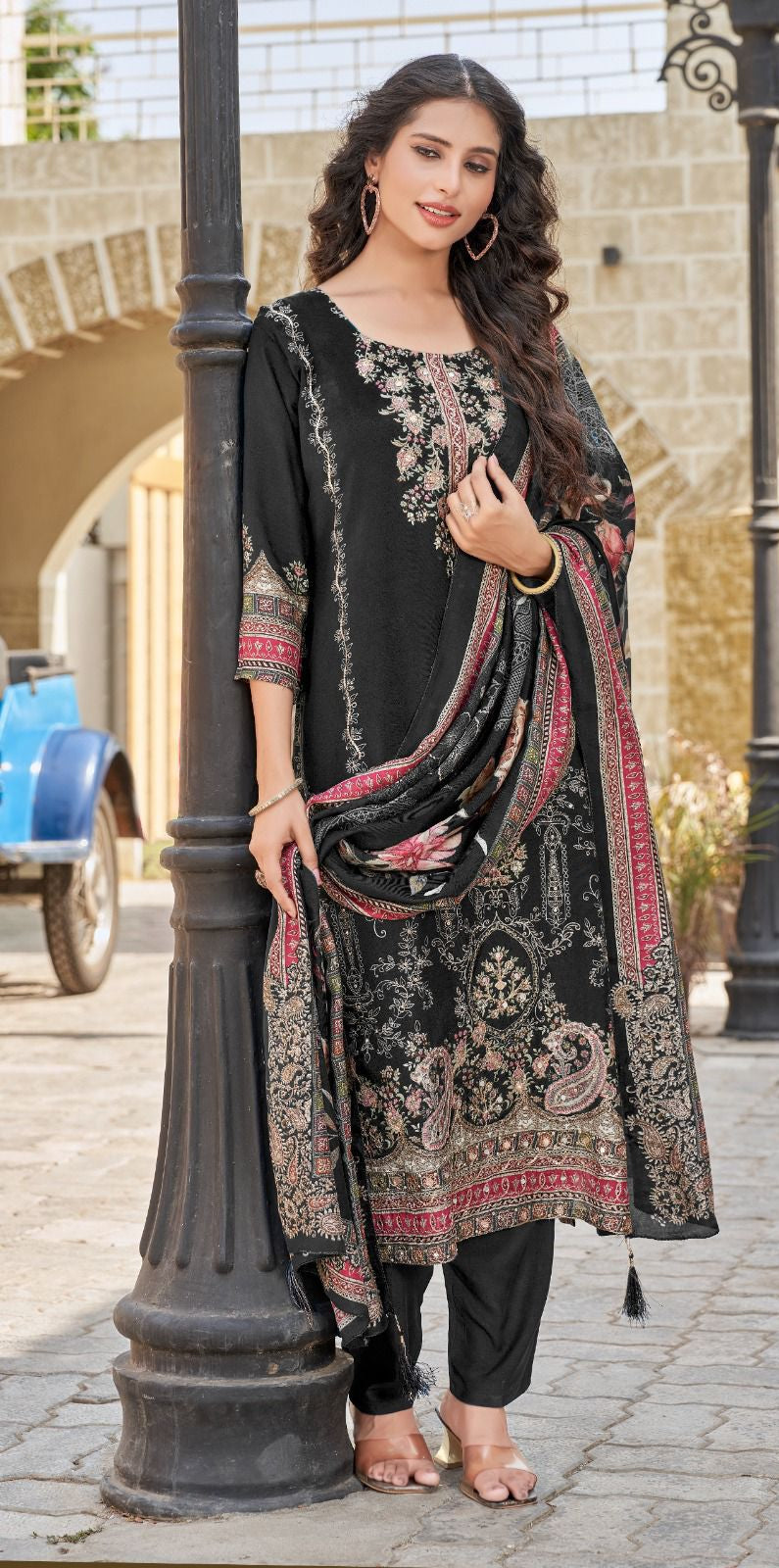 Shree Fabs KT 246 B Pure Viscous Maslin Digital Print And Hand Work Pakistani Suits