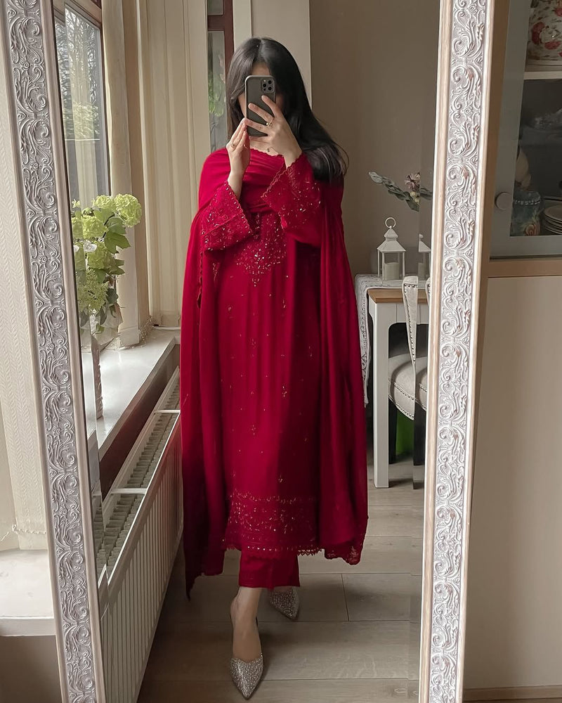 LG 2002 Georgette Sequence Embroidery Work Traditional Suits