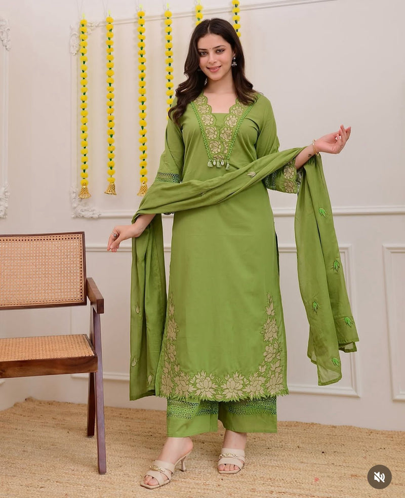 Sanskriti 8988 Look straight out of a dreamy movie set