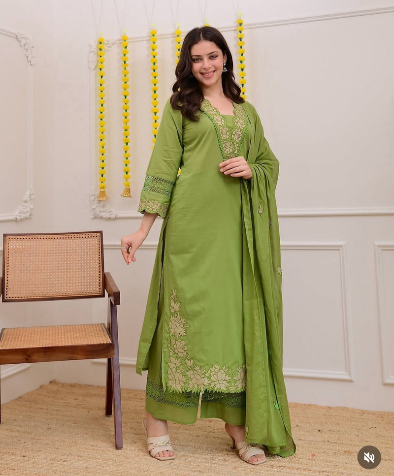 Sanskriti 8988 Look straight out of a dreamy movie set
