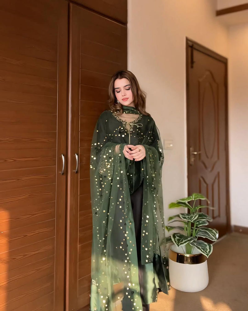Lc 1384 Black and Green Embroidered Party Wear Suit