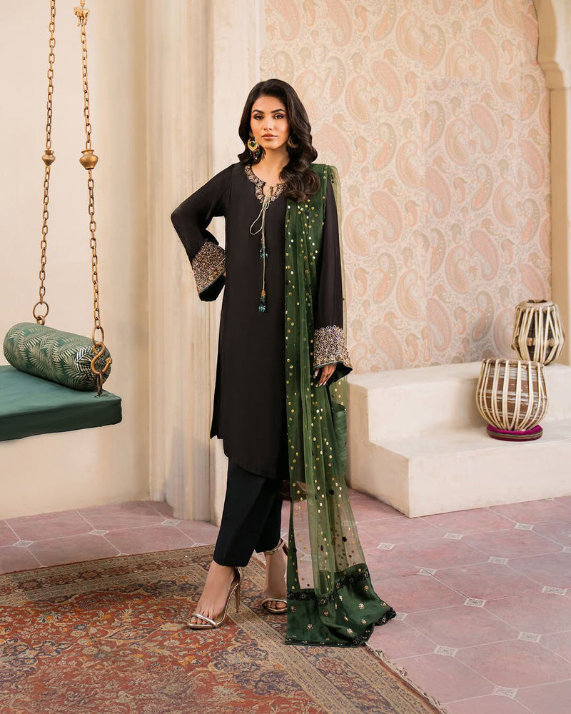 Lc 1384 Black and Green Embroidered Party Wear Suit