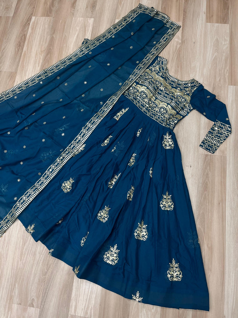 LW 9226 Premium Chinnon Embroidered Gown