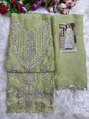 Shree Fabs SF 5586 D Premuim Chiffon Heavy Embroidery Work Pakistani Suit