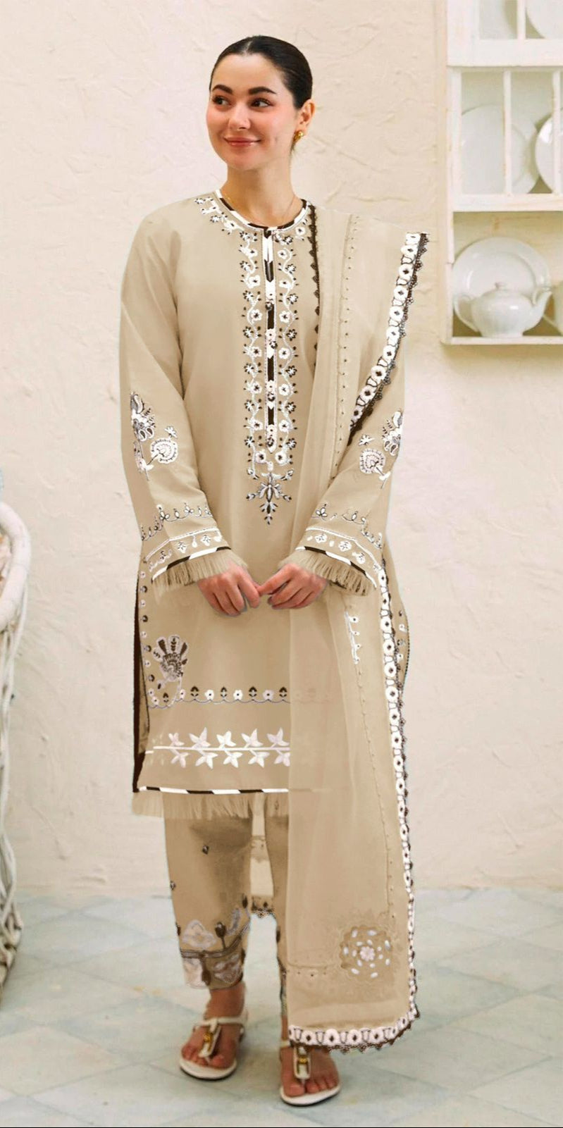 Shree Fab R 1295 B Cambric Cottan Lawn With Lining Inner Cottan Pakistani Pret Kurti