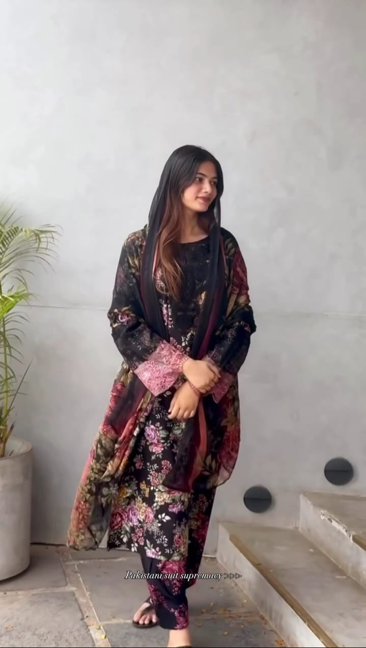 Maria B 568 Cotton Print With Heavy Embroidery 3 Patches Work Viral Pakistani Suits