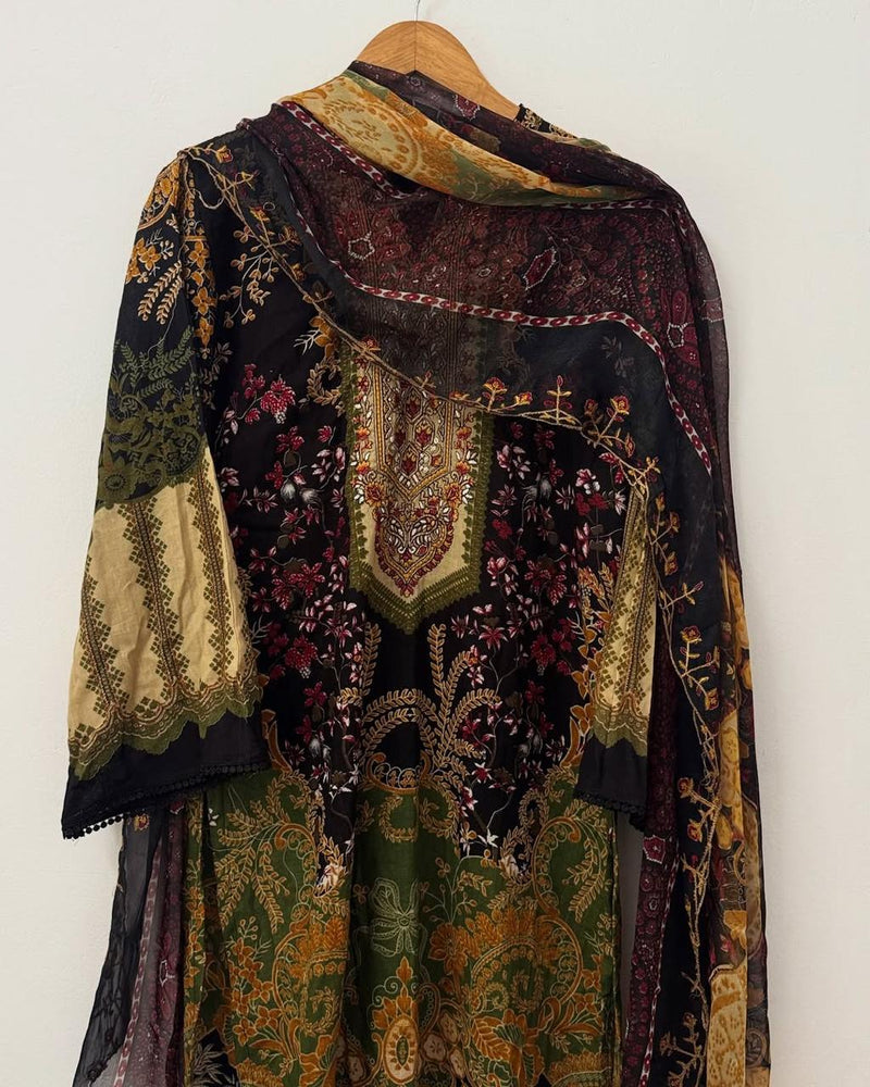 Al zohaib Az 1157 Pure Cotton Print Embroidery  Worked Pakistani Suits